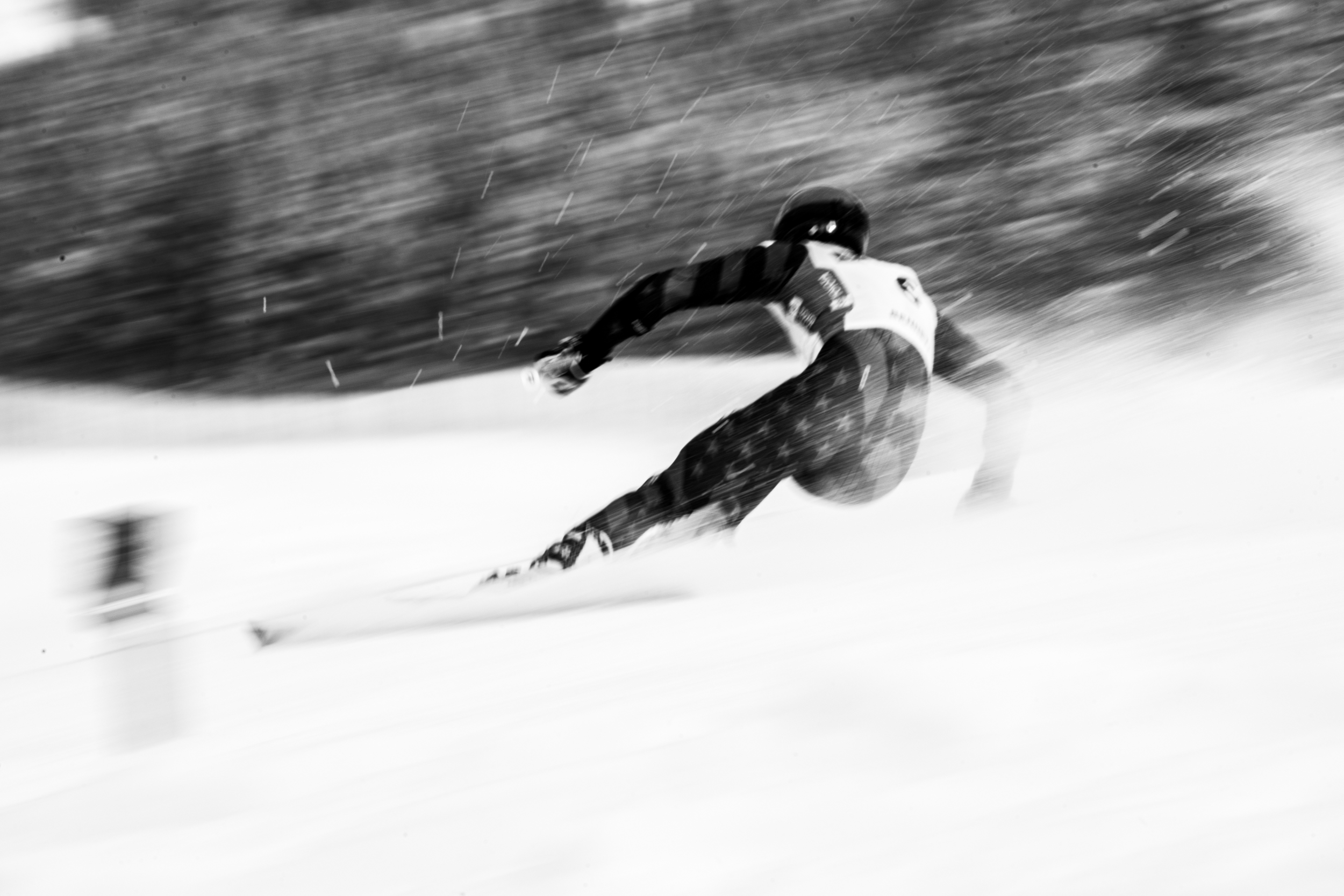 Men's tech skier
