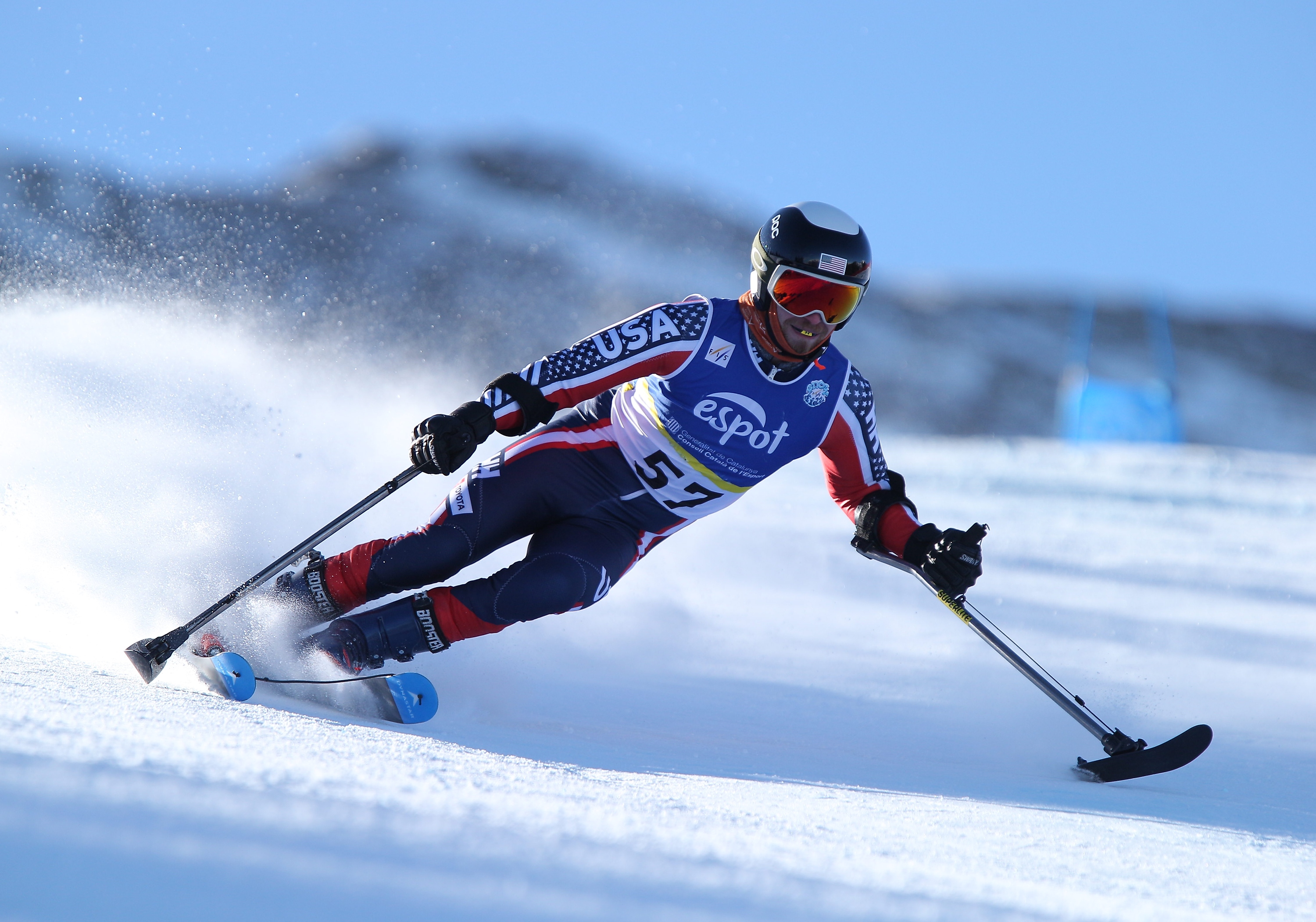 Andrew Haraghey skis in a giant slalom race