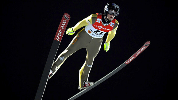 Bickner leads US ski jumpers in large hill